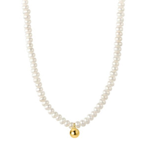 Classic Pearl Necklace